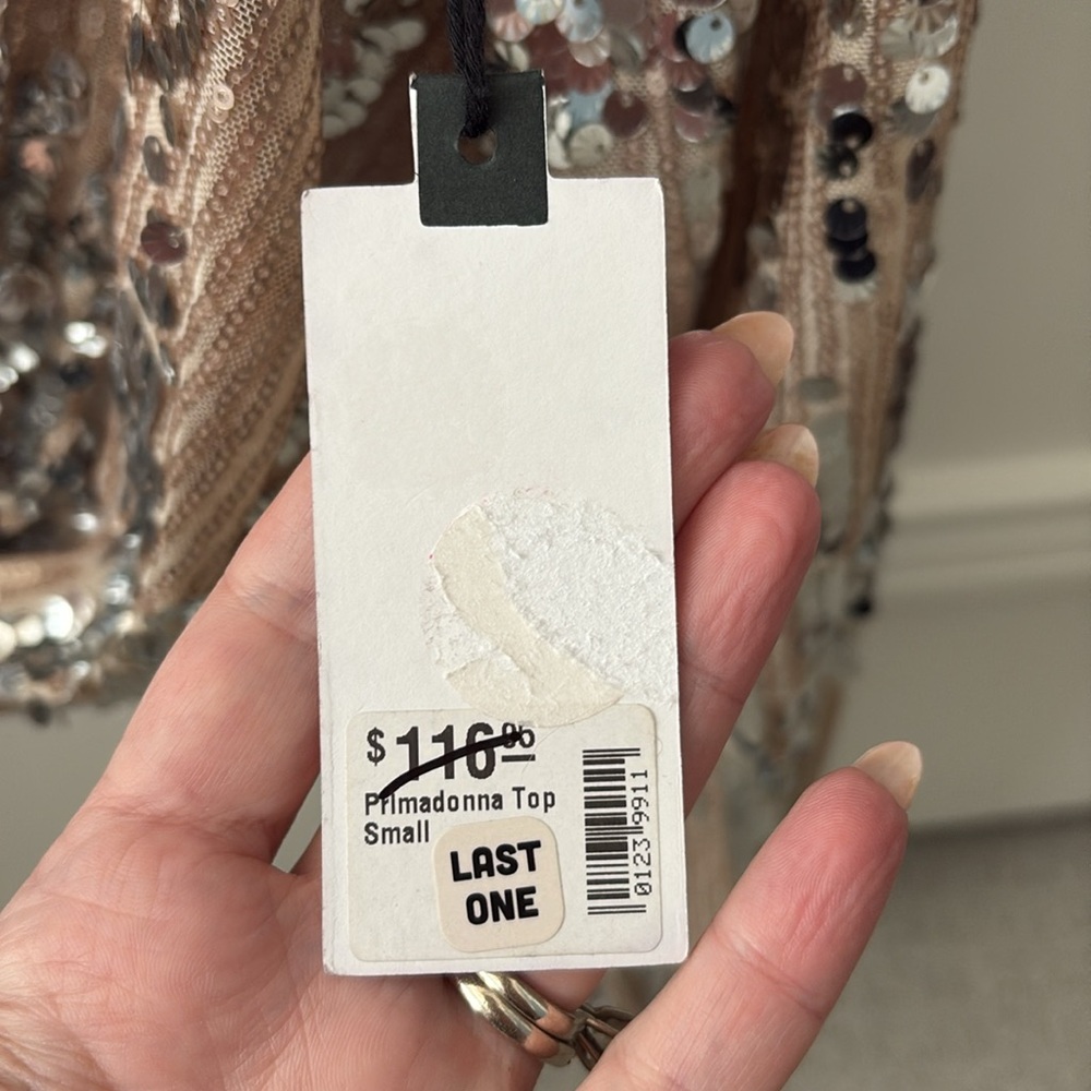 ASTR The Label Primadonna Silver & Tan Sequin Top - Small, 4 - 6 - Picture 5 of 14